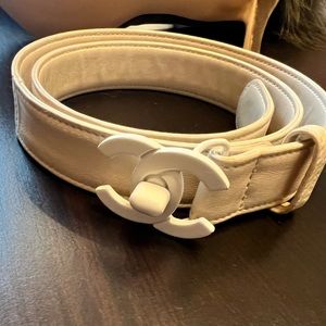 Rare Authentic Chanel CC cream/off white belt Size S   70/28
